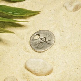 indiski-papuosalai-papuosalai-is-zalvario-zalvarinis-pakabukas-runa-raido