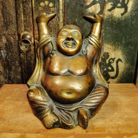 namu-dekoras-zalvarines-statulos-zalvarine-statula-laimingas-buda