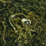 indiski-papuosalai-zalvariniai-papuosalai-zalvariniai-ziedai-zalvarinis-ziedas-su-kristalu-32-labradoritas