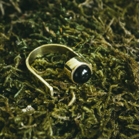 indiski-papuosalai-zalvariniai-papuosalai-zalvariniai-ziedai-zalvarinis-ziedas-su-kristalu-32-oniksas