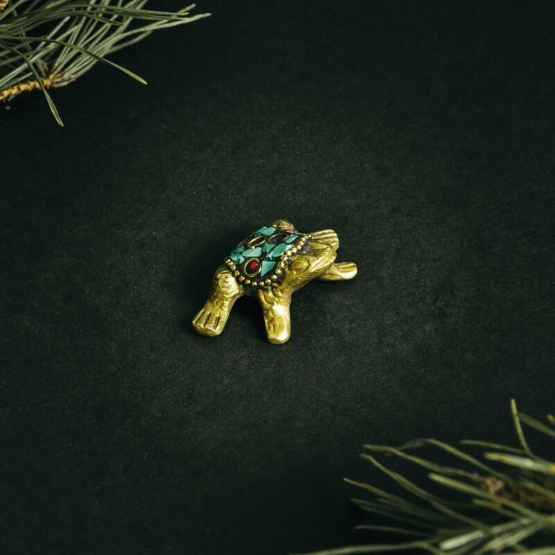 kvapai-is-indijos-smilkalines-zalvarine-smilkaline-su-akmenukais-varle