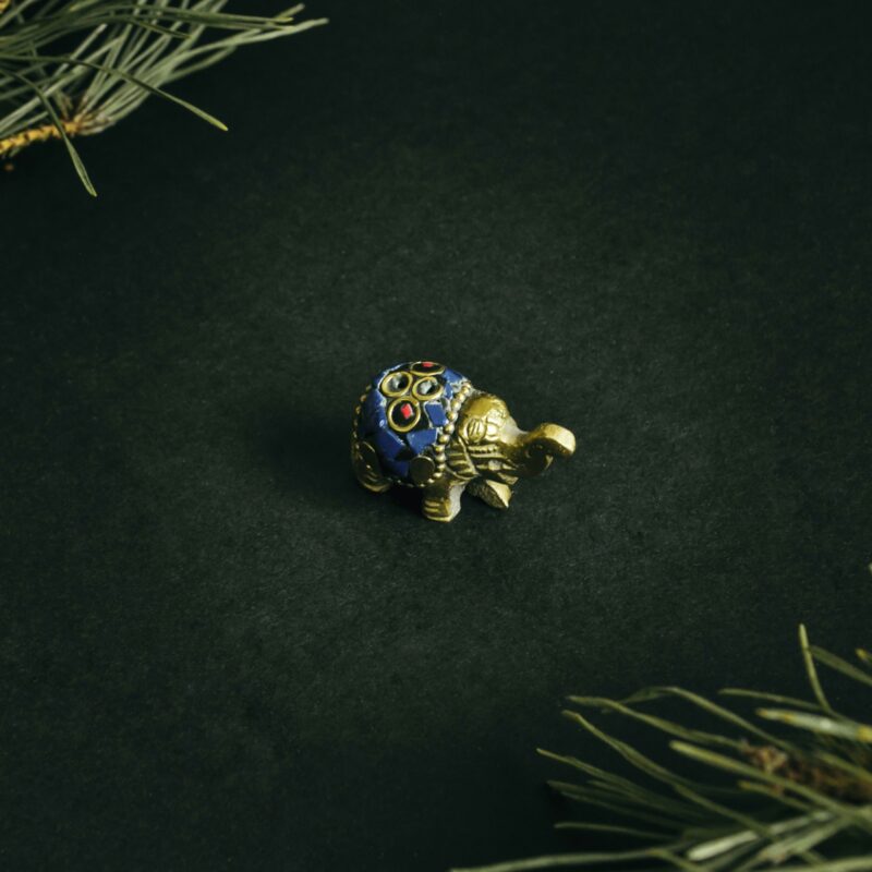 kvapai-is-indijos-smilkalines-zalvarine-smilkaline-su-akmenukais-drambliukas