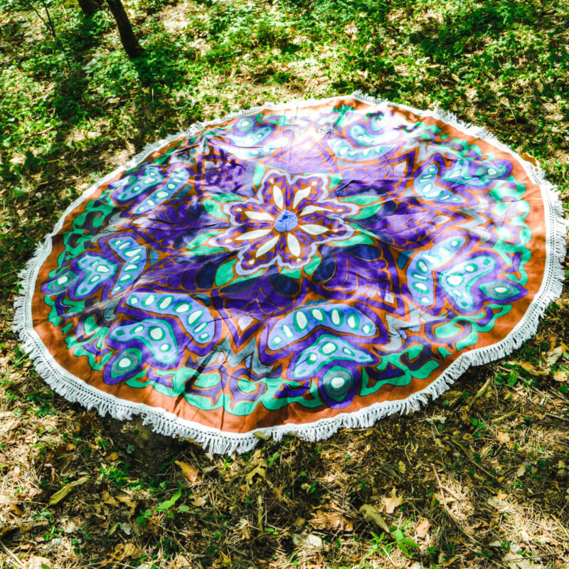 namu-dekoras-staltieses-apvali-staltiese-4