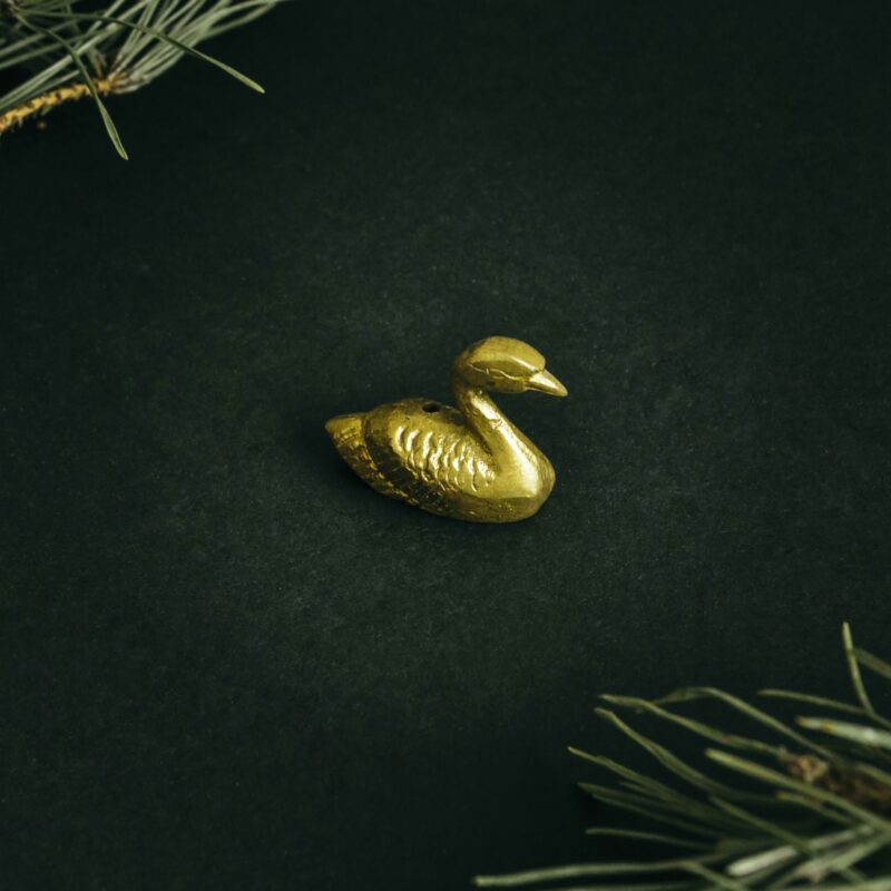 kvapai-is-indijos-smilkalines-zalvarine-smilkaline-gulbe