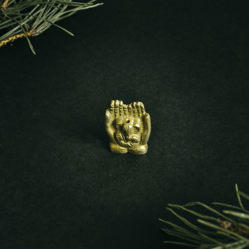 kvapai-is-indijos-smilkalines-zalvarine-smilkaline-ganesa