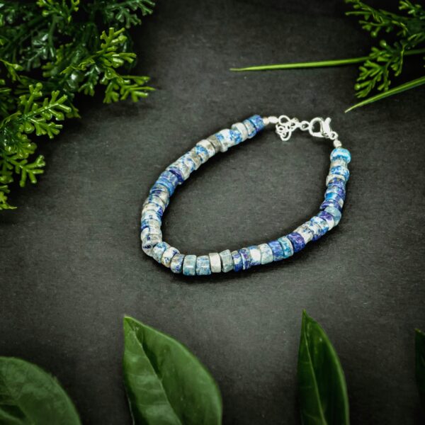 kristalai-papuosalai-is-kristalu-apyrankes-is-kristalu-apyranke-is-lazurito-3