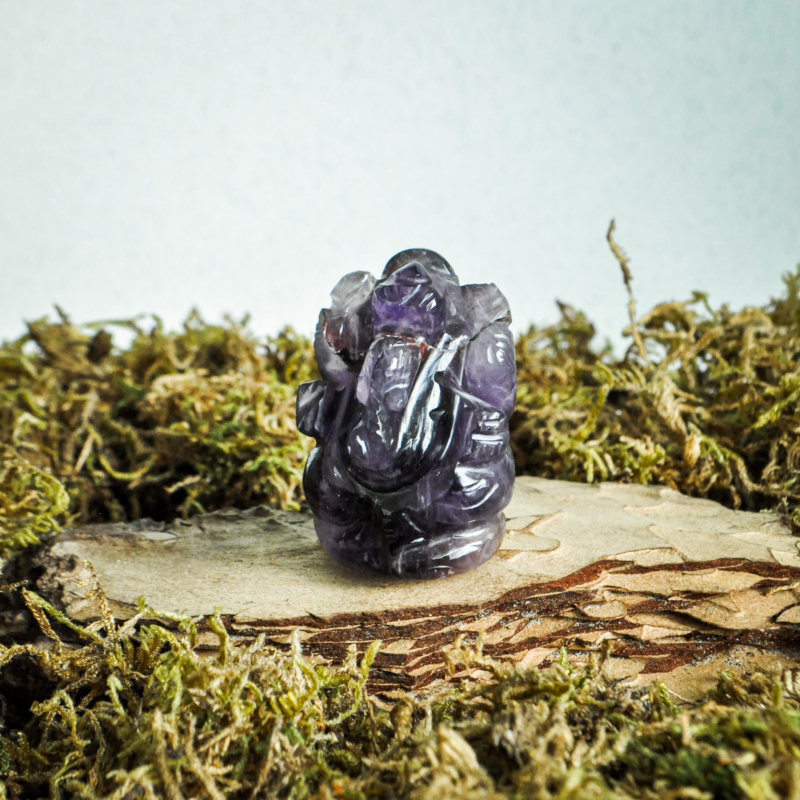 kristalai-dekoratyviniai-kristalai-ametisto-ganesa-2