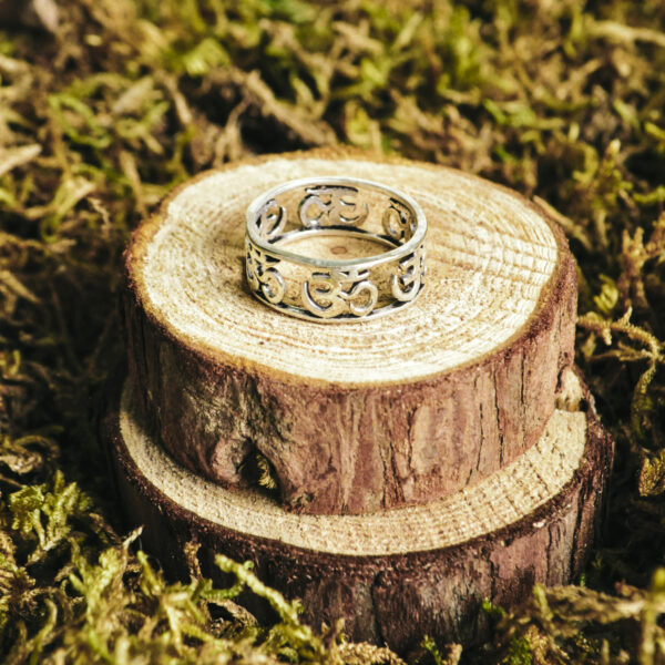 indiski-papuosalai-zalvariniai-papuosalai-zalvariniai-ziedai-zalvarinis-ziedas-su-om-zenklais