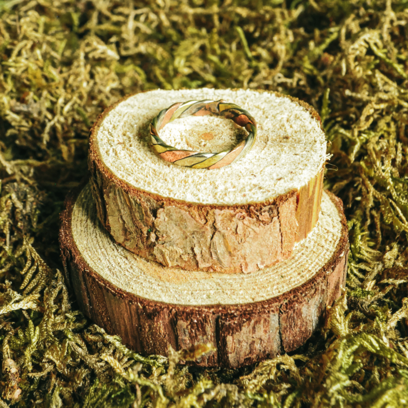 indiki-papuosalai-papuosalai-is-zalvario-zalvariniai-ziedai-zalvario-ir-vario-ziedas