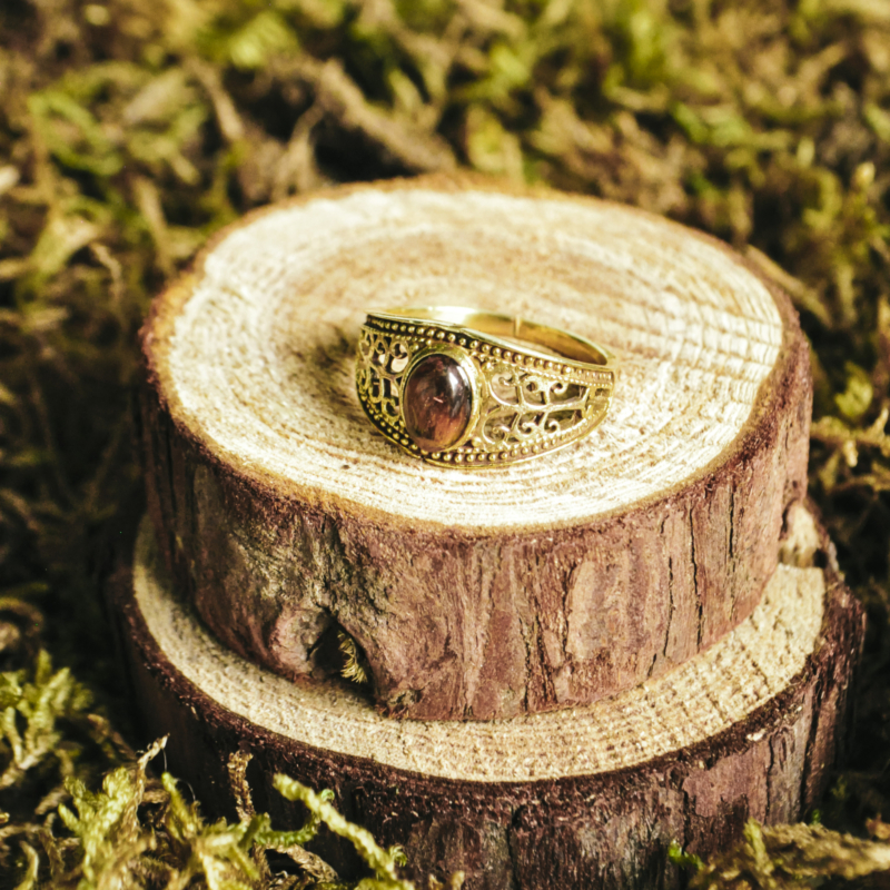 indiski-papuosalai-zalvariniai-papuosalai-zalvariniai-ziedai-zalvarinis-ziedas-su-kristalu-70-tigro-akis