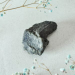 kristalai-neapdirbti-kristalai-neapdirbtas-labradoritas-10-1