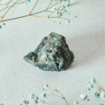 kristalai-neapdirbti-kristalai-neapdirbtas-labradoritas-10-3