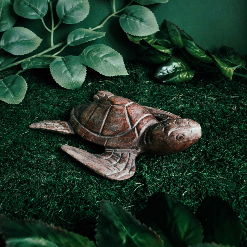 dekoras-namų-interjeras-medinės-dekoracijos-medinė-vezlys-statulėlė-2