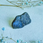 kristalai-neapdirbti-kristalai-neapdirbtas-labradoritas-2