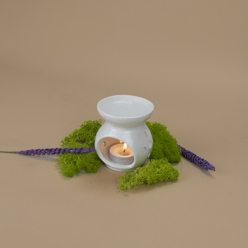 indiski-kvapai-aromatiniai-aliejai-keramikine-aliejaus-garinimo-lempa-balta-3