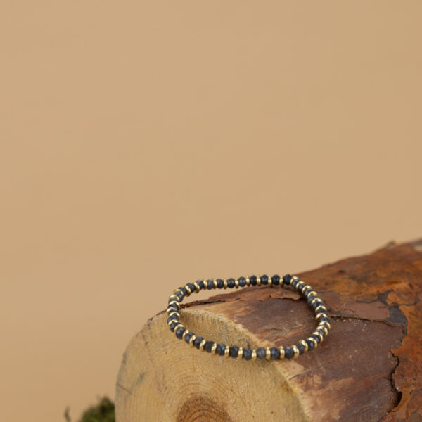 kristalai-papuosalai-is-kristalu-apyrankes-is-turmalino-apyranke-su-zalvariu