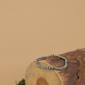 kristalai-papuosalai-is-kristalu-apyrankes-is-sodalito-apyranke-su-zalvariu