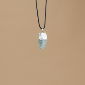 kristalai-kristalu-papuosalai-kristalu-pakabukai-2024-zadeito-pakabukas-2