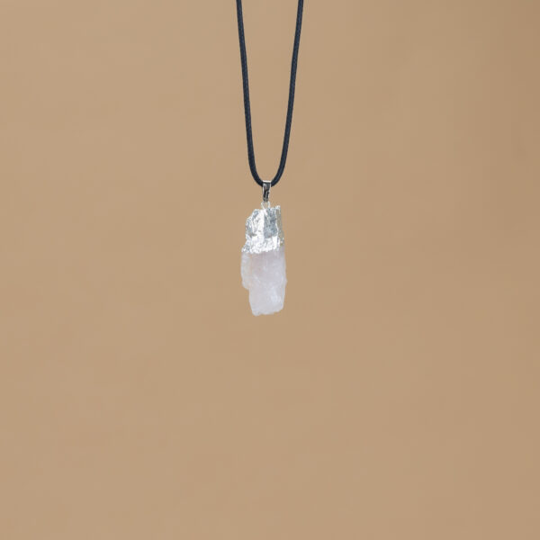 kristalai-kristalu-papuosalai-kristalu-pakabukai-2024-rozinio-kvarco-pakabukas-2