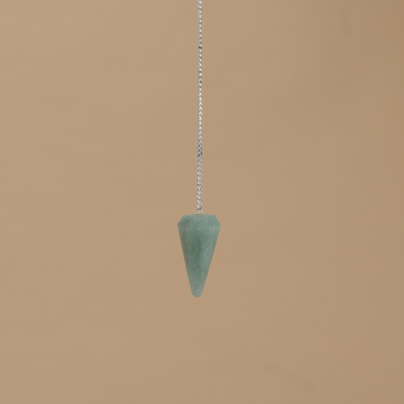 kristalai-kristalu-svytuokles-zalio-avantiurino-kristalo-svytuokle-2