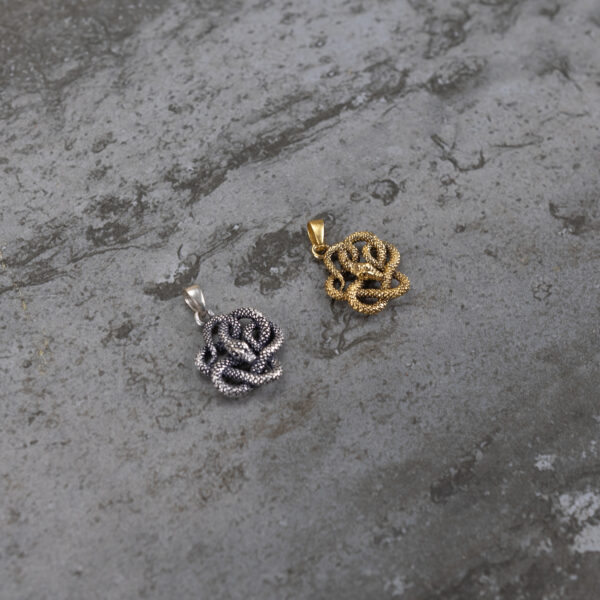 papuosalai-is-indijos-papuosalai-is-zalvario-zalvariniai-pakabukai-zalvarinis-pakabukas-gyvate-0