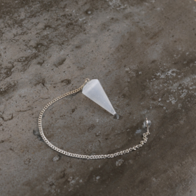 kristalai-kristalu-svytuokles-selenito-kristalo-svytuokle-2-1