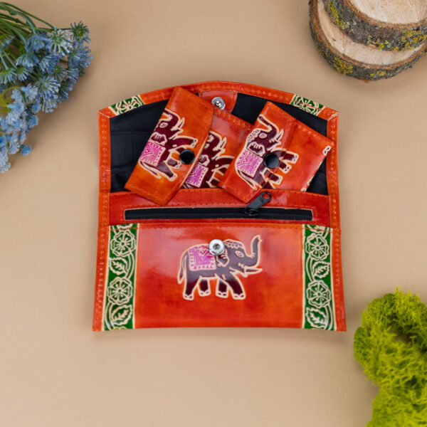 aksesuairai-is-indijos-pinigines-odiniu-piniginiu-komplektas-dramblys-sviesiai-ruda-1