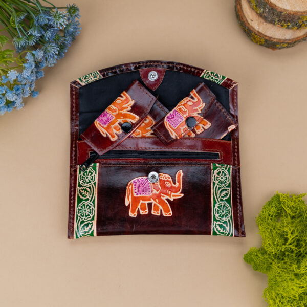 aksesuairai-is-indijos-pinigines-odiniu-piniginiu-komplektas-dramblys-ruda