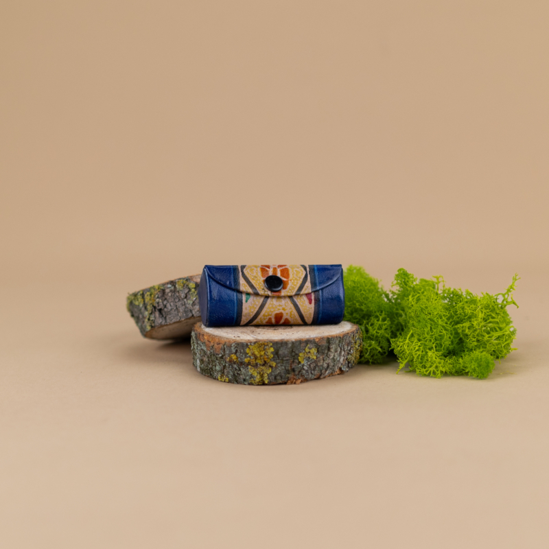 aksesuarai-is-indijos-pinigines-lupdažio-laikiklis-14