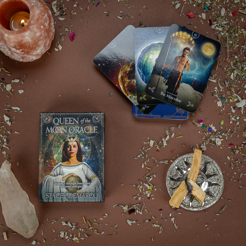 burimo-kortos-orakulo-kortos-queen-of-the-moon-oracle-orakulo-kortos