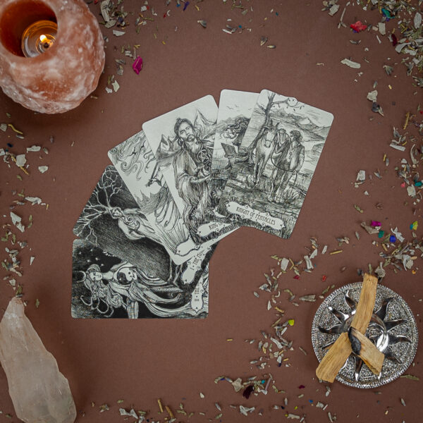 burimo-kortos-taro-kortos-tarot-of-the-abyss-taro-kortos-2