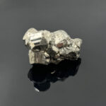 kristalai-neapdirbti-kristalai-neapdirbtas-piritas-zvaizgde-9