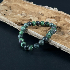 papuosalai-is-kristalu-apyrankes-is-kristalu-coizito-su-rubinu-apyranke-8mm