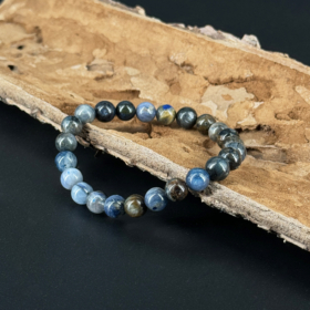 papuosalai-is-kristalu-apyrankes-is-kristalu-kianito-apyranke-7mm