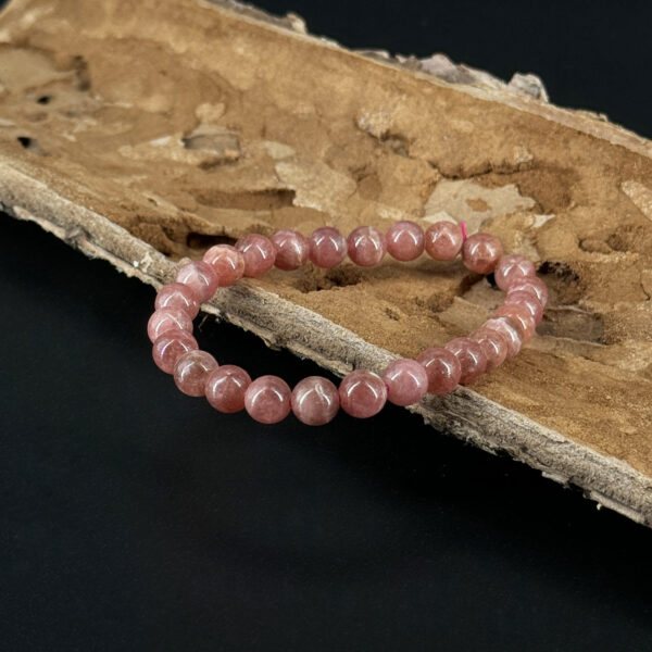 papuosalai-is-kristalu-apyrankes-is-kristalu-rodochrosito-apyranke-6mm