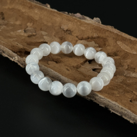 papuosalai-is-kristalu-apyrankes-is-kristalu-selenito-apyranke-10mm