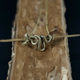 papuosalai-is-indijos-zalvariniai-papuosalai-zalvariniai-pakabukai-zalvarinis-pakabukas-gyvate-su-grandinele-2