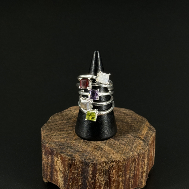 indiski-papuosalai-zalvariniai-papuosalai-zalvariniai-ziedai-zalvarinis-ziedas-su-kristalu-2024-06-22-