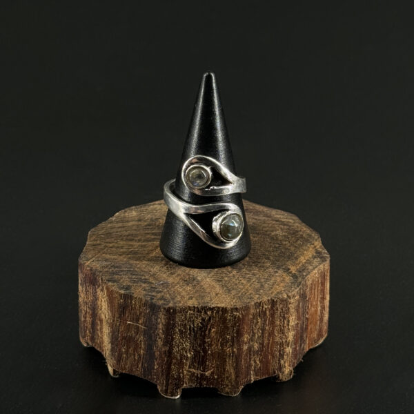 indiski-papuosalai-zalvariniai-papuosalai-zalvariniai-ziedai-zalvarinis-ziedas-su-kristalu-2024-06-10-sidabrine-labradoritas-1