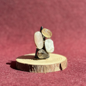 indiski-papuosalai-zalvariniai-apapuosalai-zalvariniai-ziedai-zalvarinis-ziedas-su-neapdirbtu-kristalu-2025-5-4