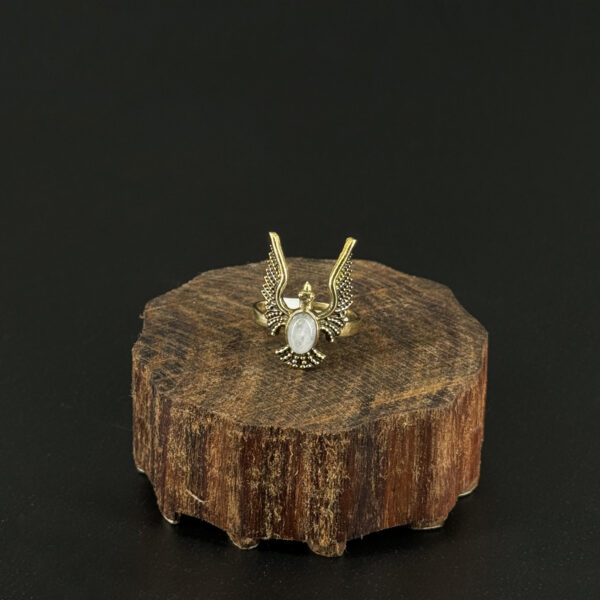 indiski-papuosalai-zalvariniai-papuosalai-zalvariniai-ziedai-zalvarinis-ziedas-su-kristalu-2024-06-74-auksine-vaivorykstinis-menulio-akmuo