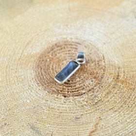 kristalai-pakabukai-is-kristalu-labradorito-pakabukas-2024-1