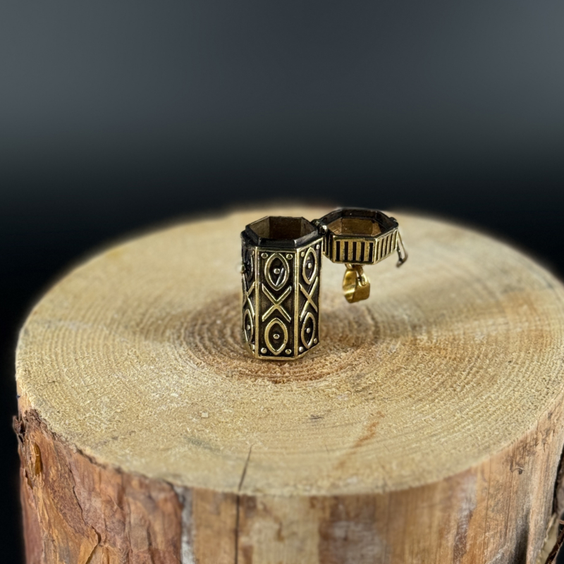 kristalai-papuosalai-su-kristalu-kristalu-pakabukai-pakabukas-2024-06-atidaromas-2