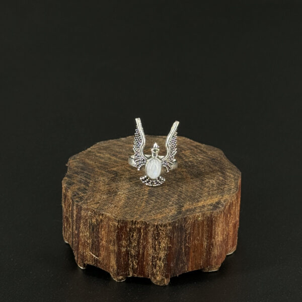 indiski-papuosalai-zalvariniai-papuosalai-zalvariniai-ziedai-zalvarinis-ziedas-su-kristalu-2024-06-74-sidabrine-vaivorykstinis-menulio-akmuo