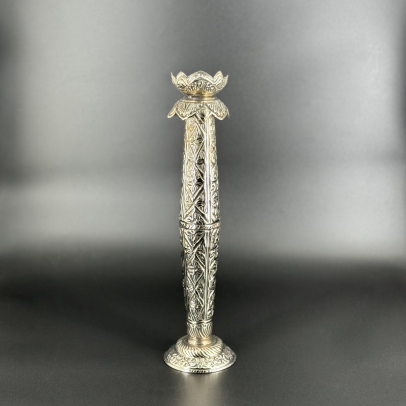 namu-dekoras-žalvariniai-indai-žalvarinė-žvakide-2024-1