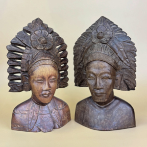 namu-dekoras-medines-dekoracijos-afrikietiska-statulele-knygu-atrameles-1