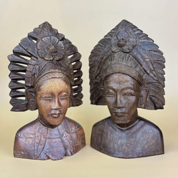 namu-dekoras-medines-dekoracijos-afrikietiska-statulele-knygu-atrameles-1