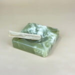 kristalai-dekoratyviniai-kristalai-zalio-onikso-smilkaline-pelenine-3