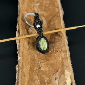 kristalai-raktu-pakabukai-su-kristalais-labradorito-raktu-pakabukas-lapkr-7