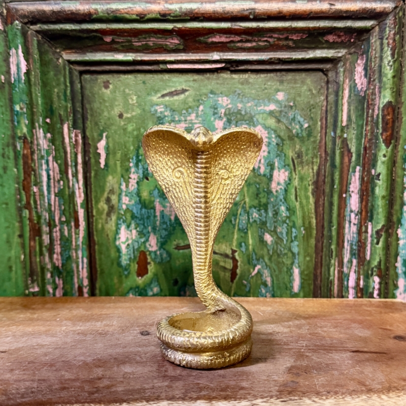 namu-dekoras-zalvarines-statulos-zalvarine-statula-gyvate-1-1